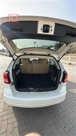 دودج جورني